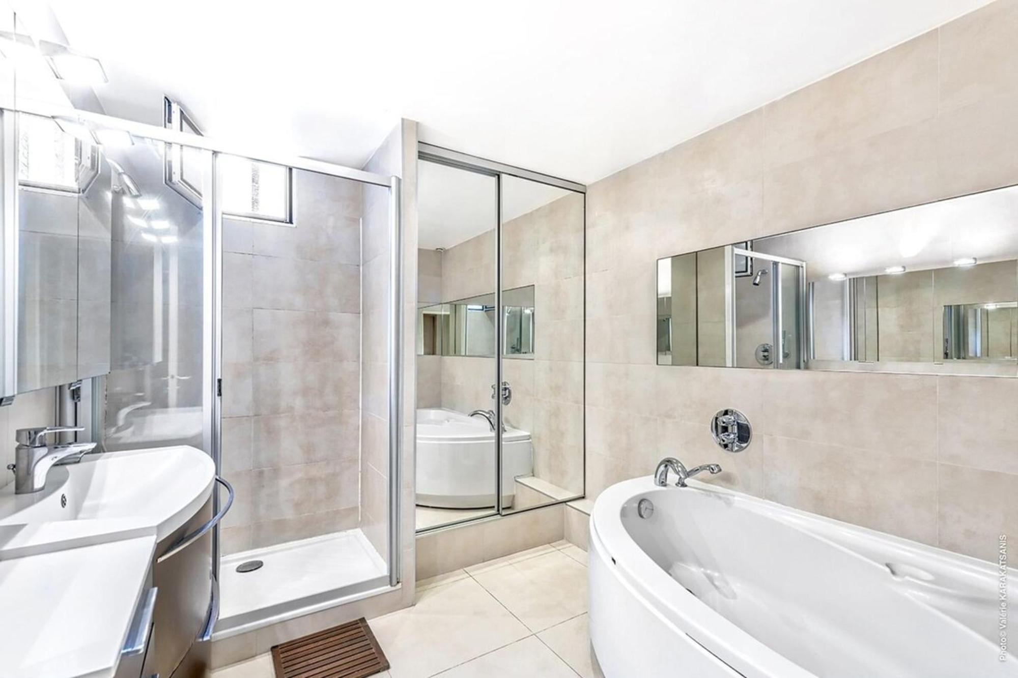 Appartement Maillot Ternes - Saint Ferdinand 3bdr Parijs